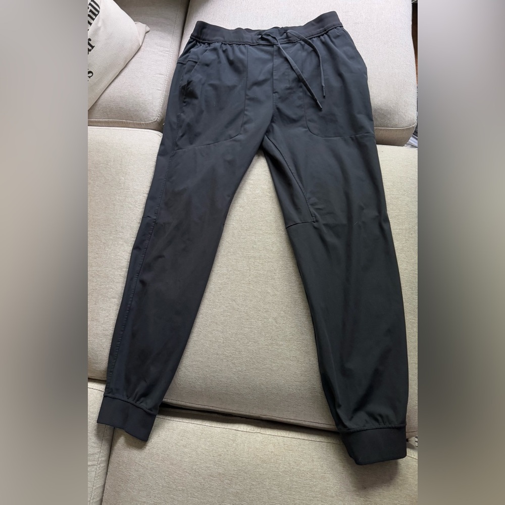 Lululemon men’s ABC joggers warpstreme